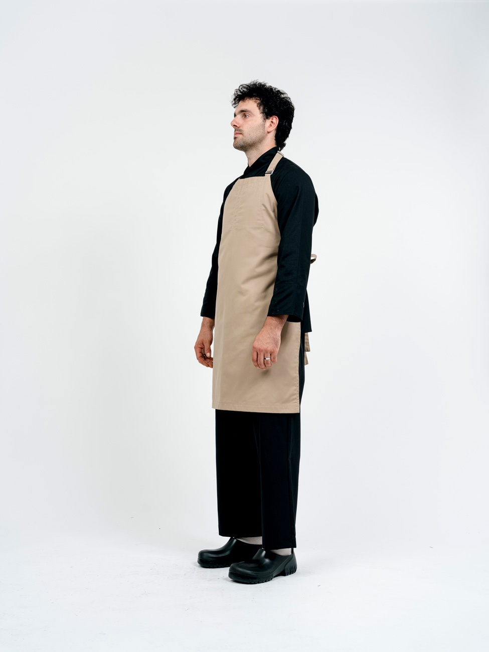 Bastidaforwork workwear uniforme design sustainable 2ways apron caramel 2