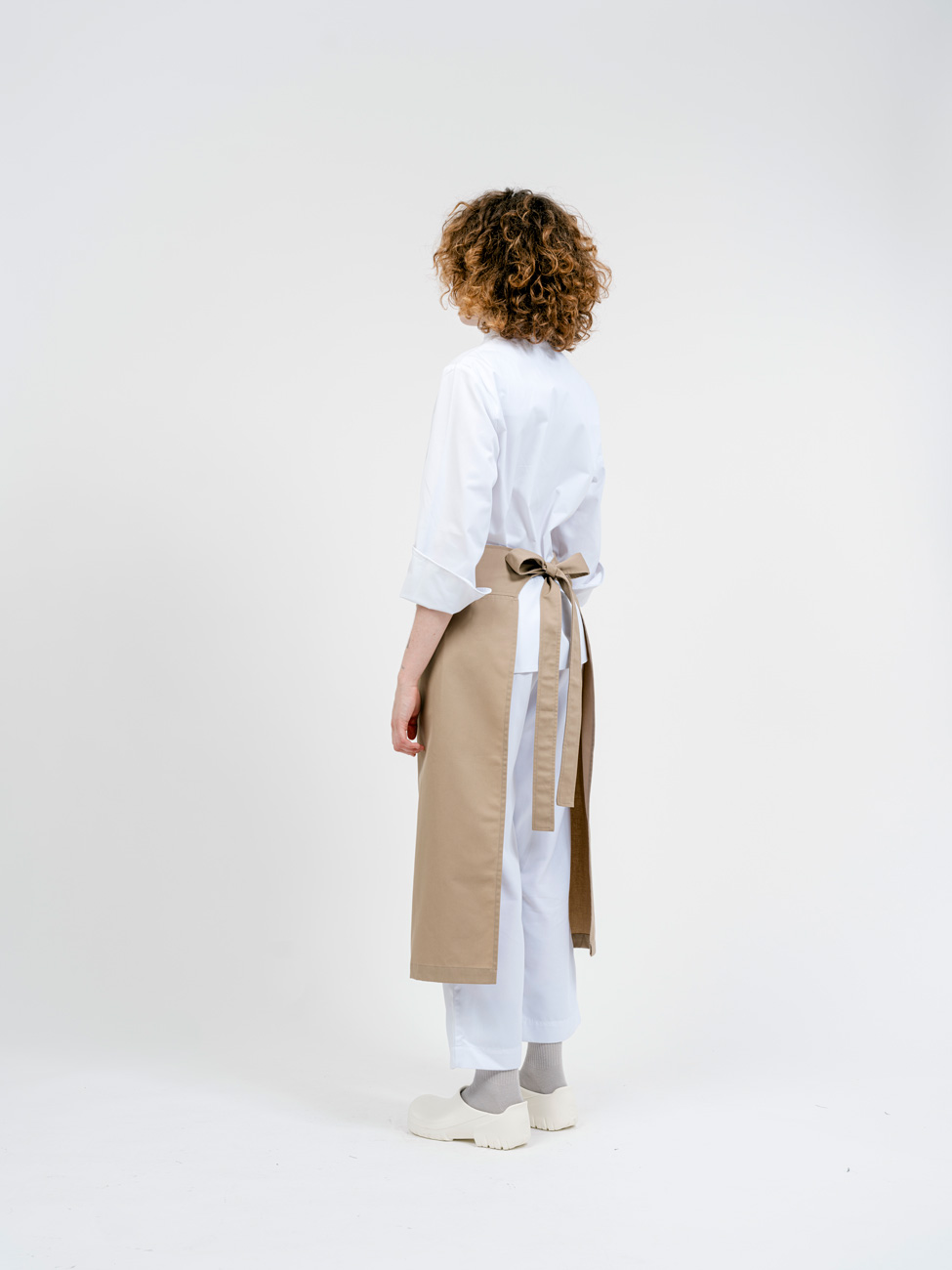 Bastidaforwork workwear uniforme design sustainable obu apron caramel 3