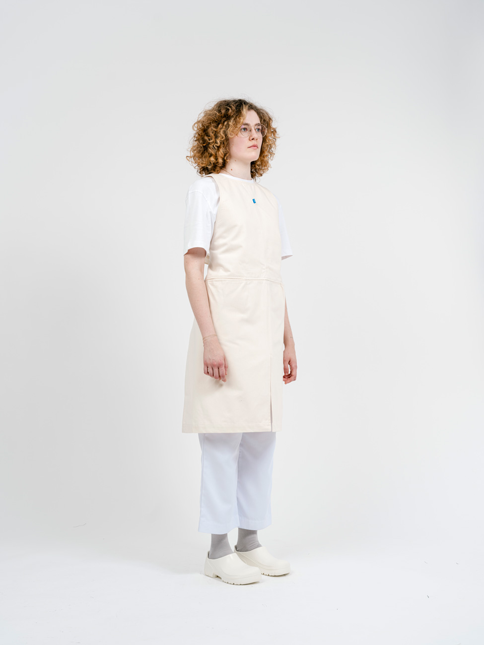 Bastidaforwork workwear uniforme design sustainable obu bib apron natural 3