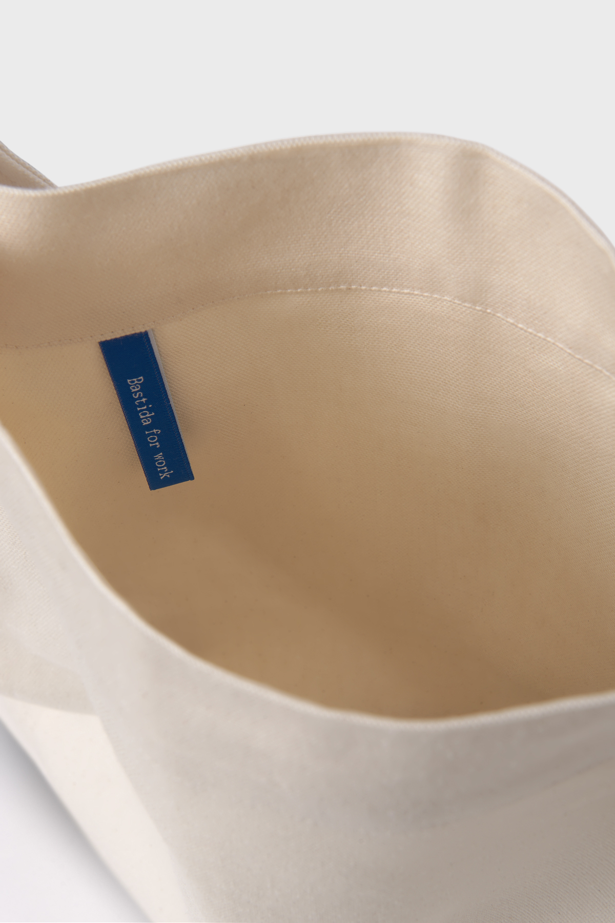 Bastidaforwork_workwear_uniforme_sustainable_kobe_bag_natural_3