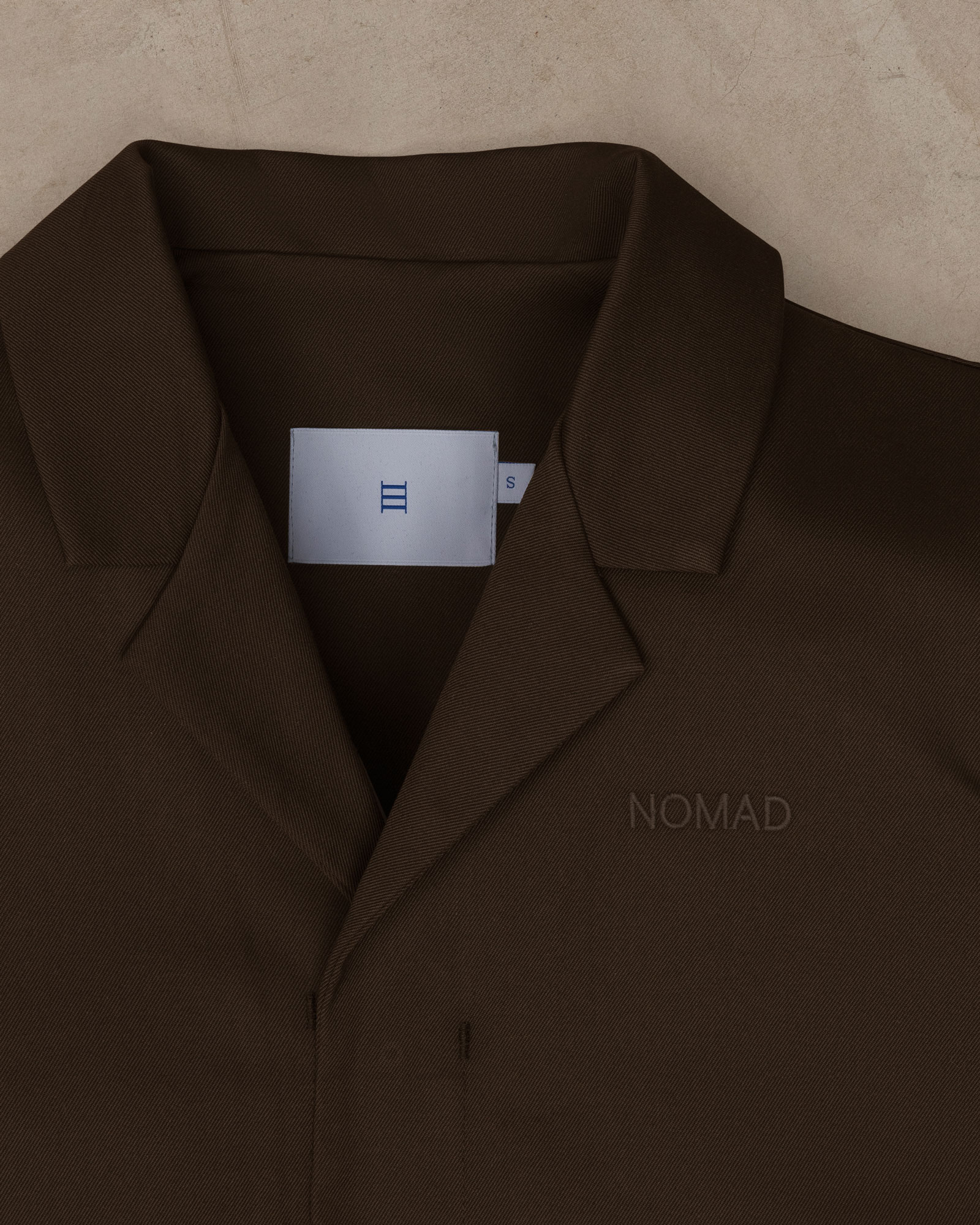 Bastida_Nomad_worwear_uniforme_shirt_camisa_coffee_4