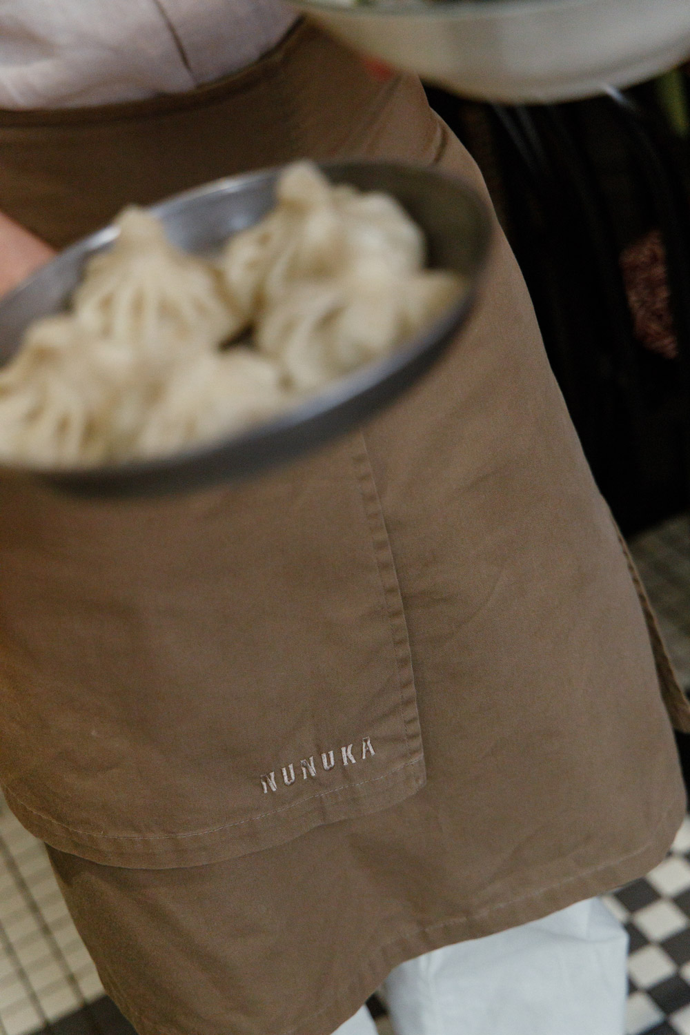 Bastida_Nunuka_restaurante_uniforme_delantal_bespoke_diseño_1