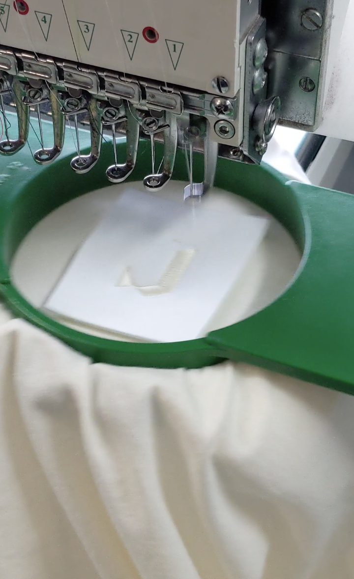 bastida_add_logo_embroidery_bordado_1